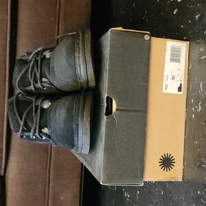 Men's Ugg boots